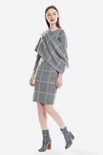 Load image into Gallery viewer, Snood scarf
